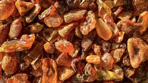 Bursztyn w Historii Pomorza: Rola w Handlu i Rzemiośle